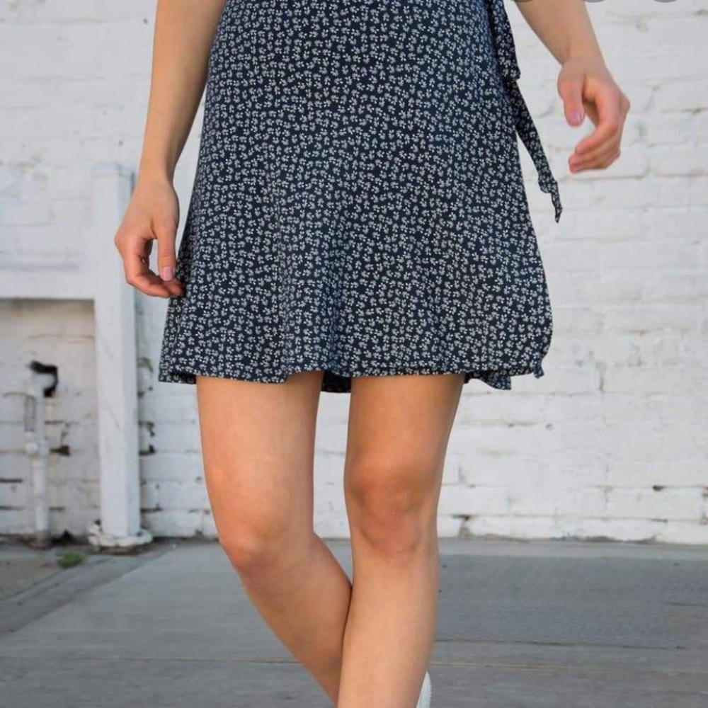 Brandy Melville blue flowered wrap skirt